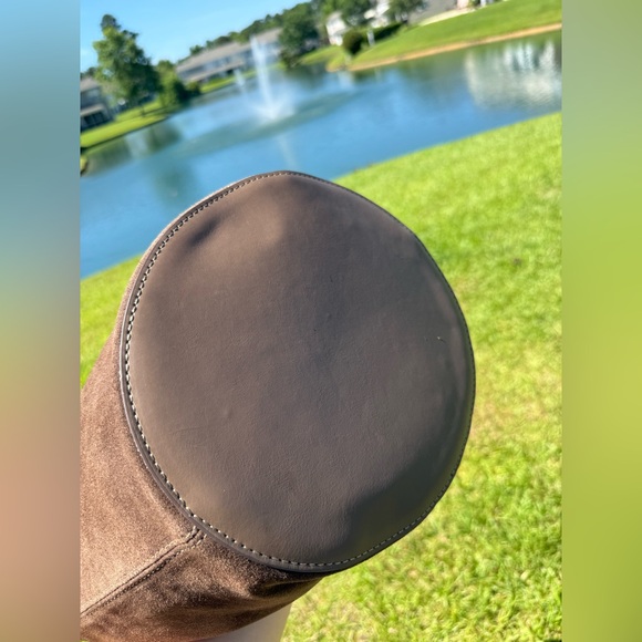 Italian brown suede tote bag / bucket bag with detachable pouch - Picture 3 of 6